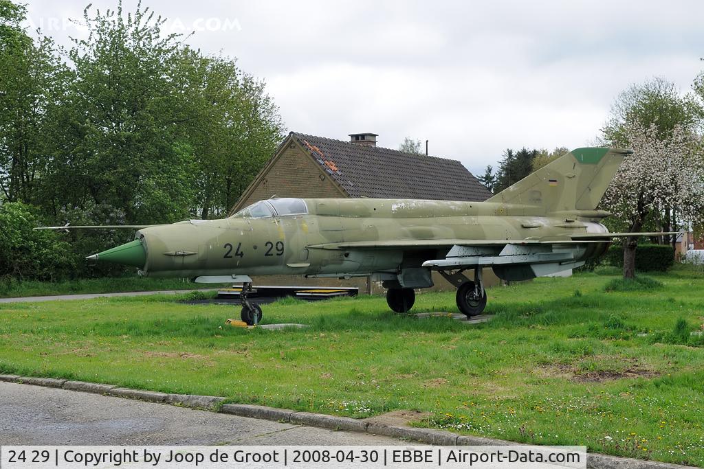 24 29, Mikoyan-Gurevich MiG-21bis C/N 75033205, German MiG-21 in the Beauvechain museum