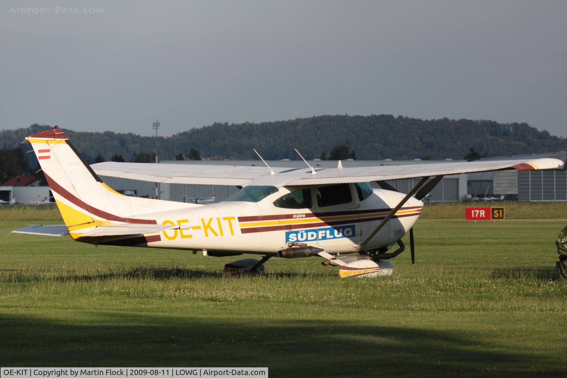 OE-KIT, Cessna 182P Skylane C/N 18263819, .