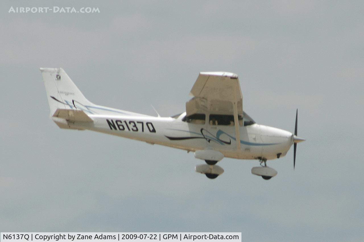 N6137Q, 2008 Cessna 172S C/N 172S10682, At Grand Prairie Municipal
