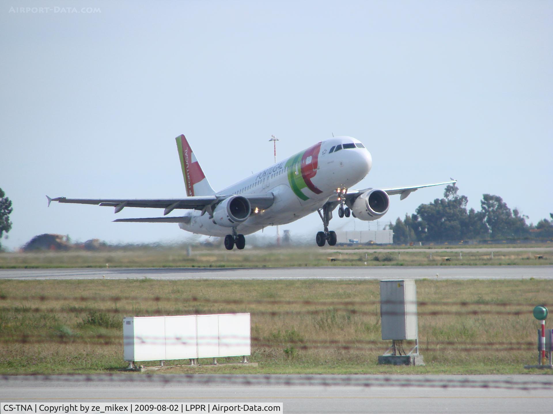 CS-TNA, 1991 Airbus A320-211 C/N 185, Airbus A320-211