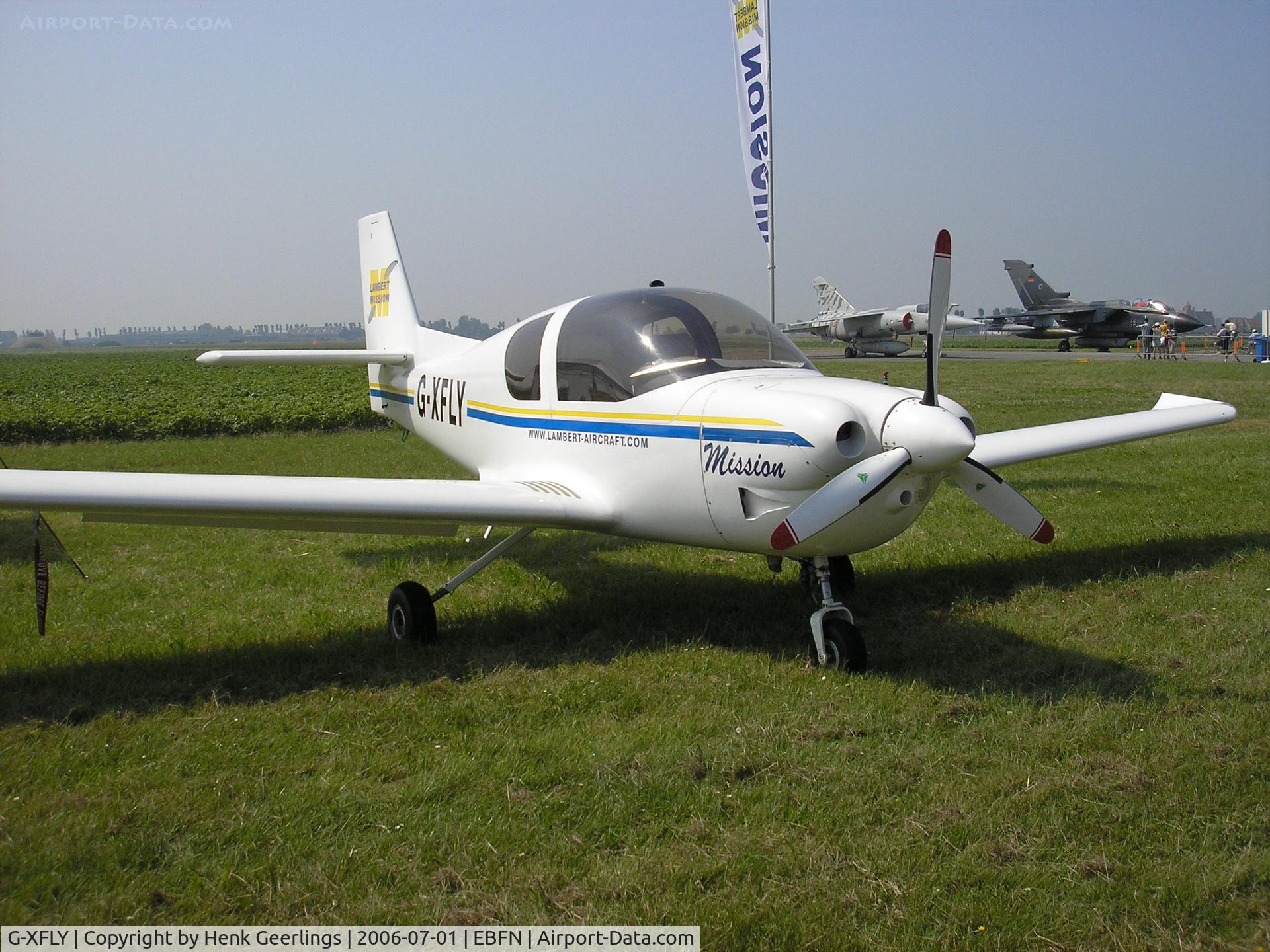 G-XFLY, 2004 Lambert Mission M212-100 C/N PFA 306-13380, Koksijde AFB , Belgian AF Open day