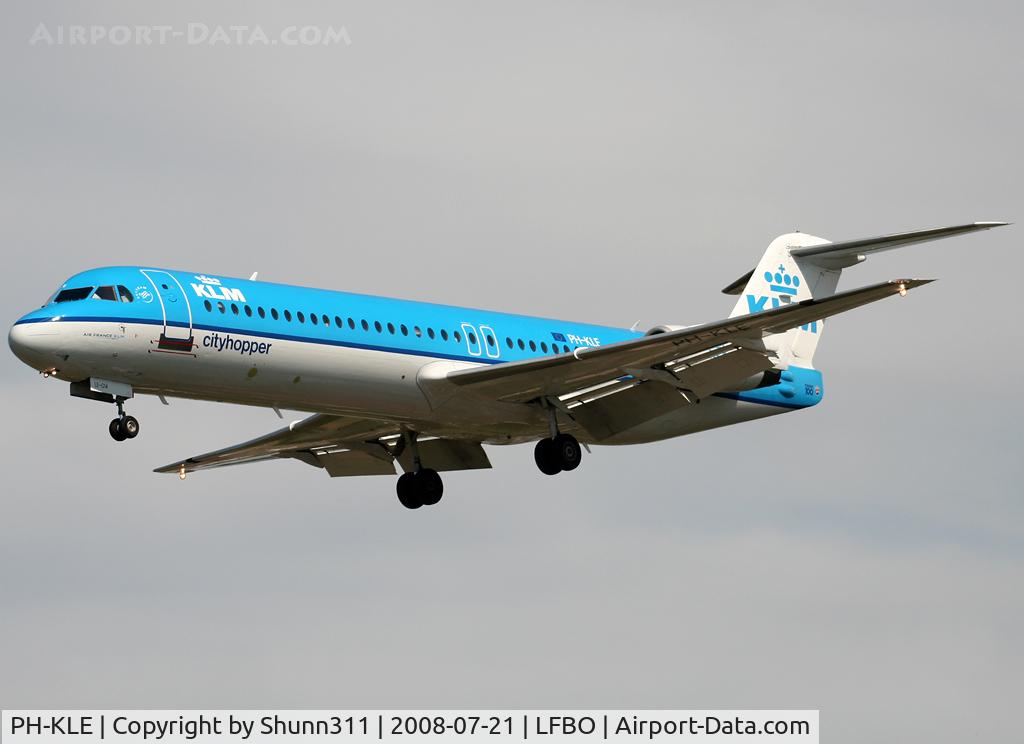 PH-KLE, 1989 Fokker 100 (F-28-0100) C/N 11270, Landing rwy 32L