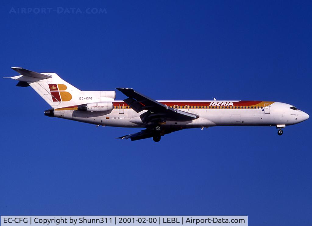 EC-CFG, 1974 Boeing 727-256 C/N 20817, Landing rwy 25
