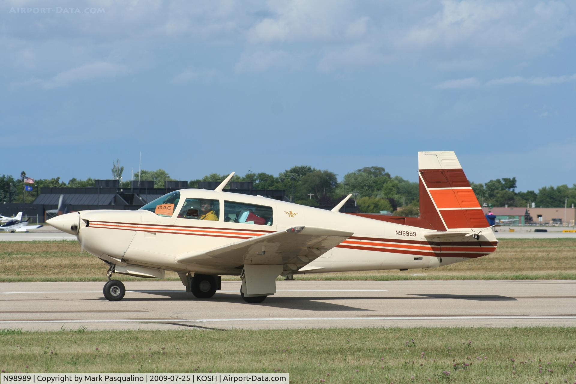 N98989, 1981 Mooney M20J 201 C/N 24-1088, Mooney M20J