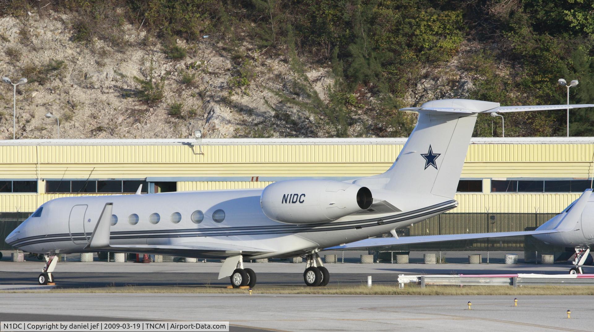 N1DC, 2001 Gulfstream Aerospace G-V C/N 651, park at the cargo ramp basking in the morning sun