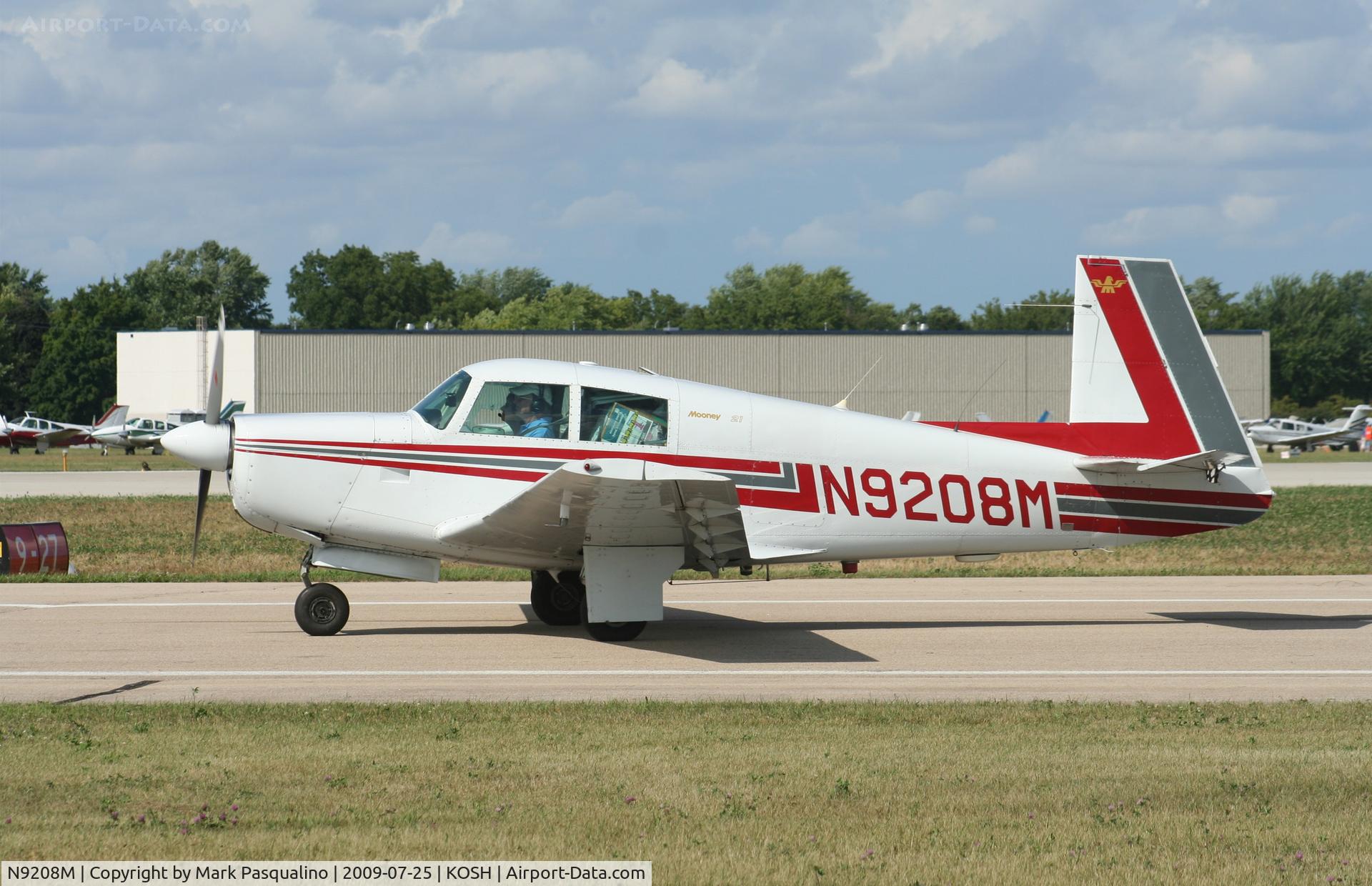 N9208M, 1966 Mooney M20E Super 21 C/N 1173, Mooney M20E