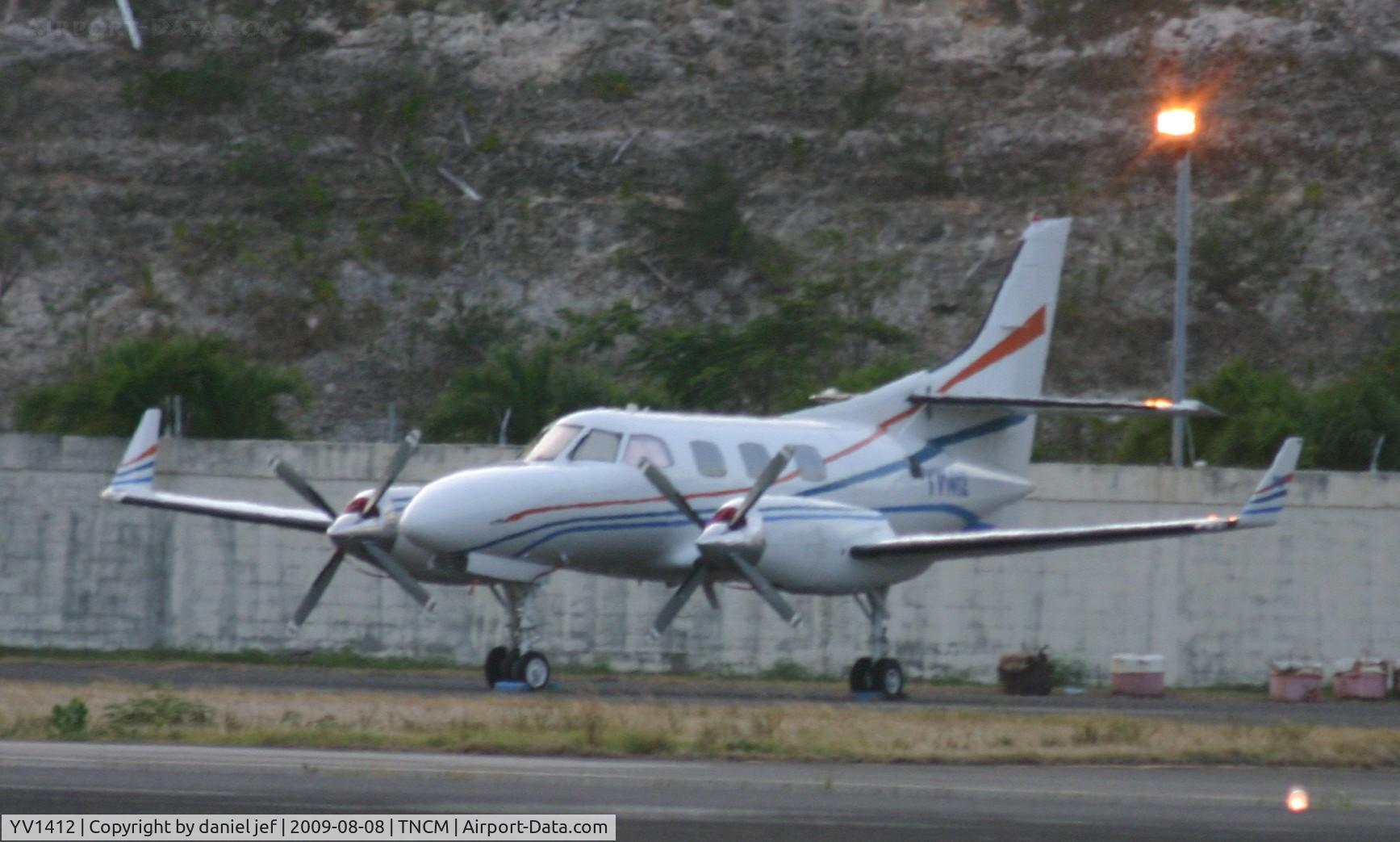 YV1412, Swearingen SA-227TT Merlin IIIC C/N TT-465, park at the cargo ramp