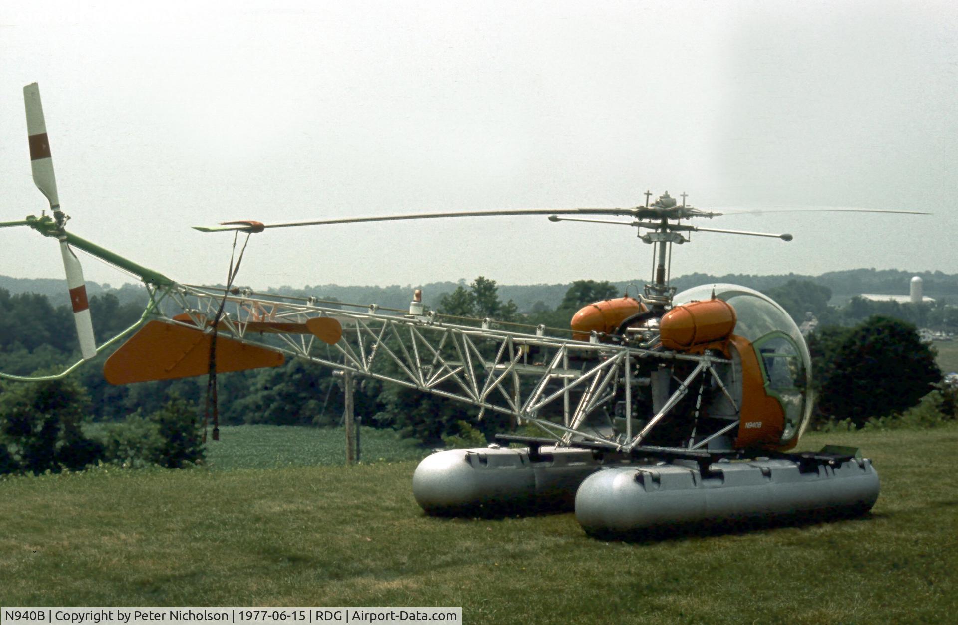 N940B, 1952 Bell 47G C/N 672, Bell 47G at the 1977 Reading Airshow.