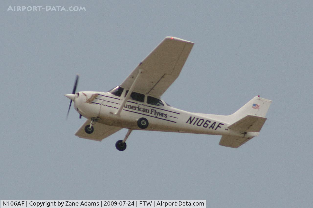 N106AF, 2001 Cessna 172R C/N 17281055, At Meacham Field