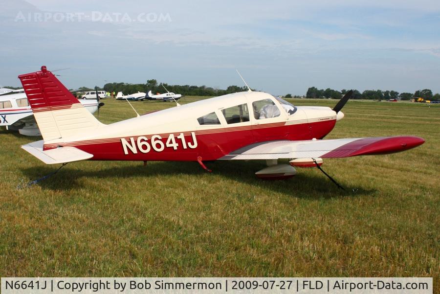 N6641J, 1968 Piper PA-28-180 C/N 28-5109, Parked in Fond du Lac's transient area during Airventure 2009