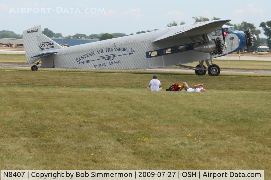 N8407, 1929 Ford 4-AT-E Tri-Motor C/N 69, Airventure 2009 - Oshkosh, Wisconsin