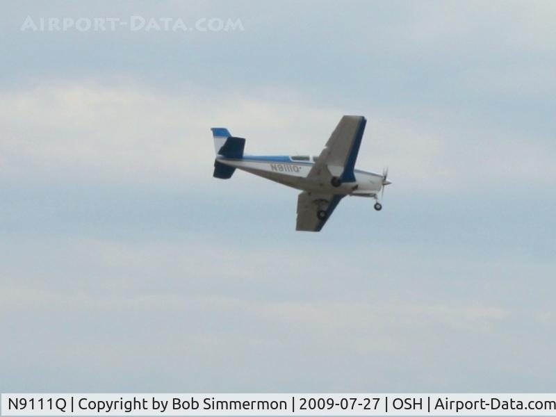 N9111Q, 1970 Beech F33A Bonanza C/N CE-330, Landing RWY 18 at Airventure 2009 - Oshkosh, Wisconsin