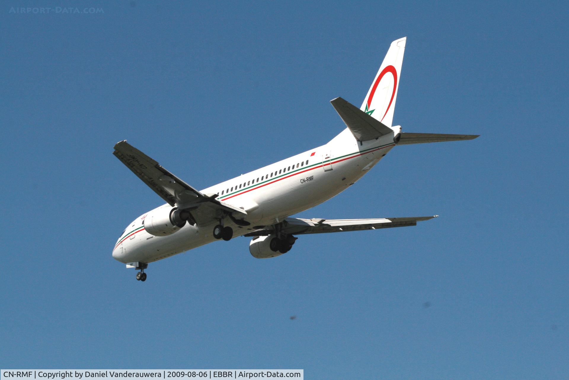 CN-RMF, 1990 Boeing 737-4B6 C/N 24807-1880, descending to rwy 25R