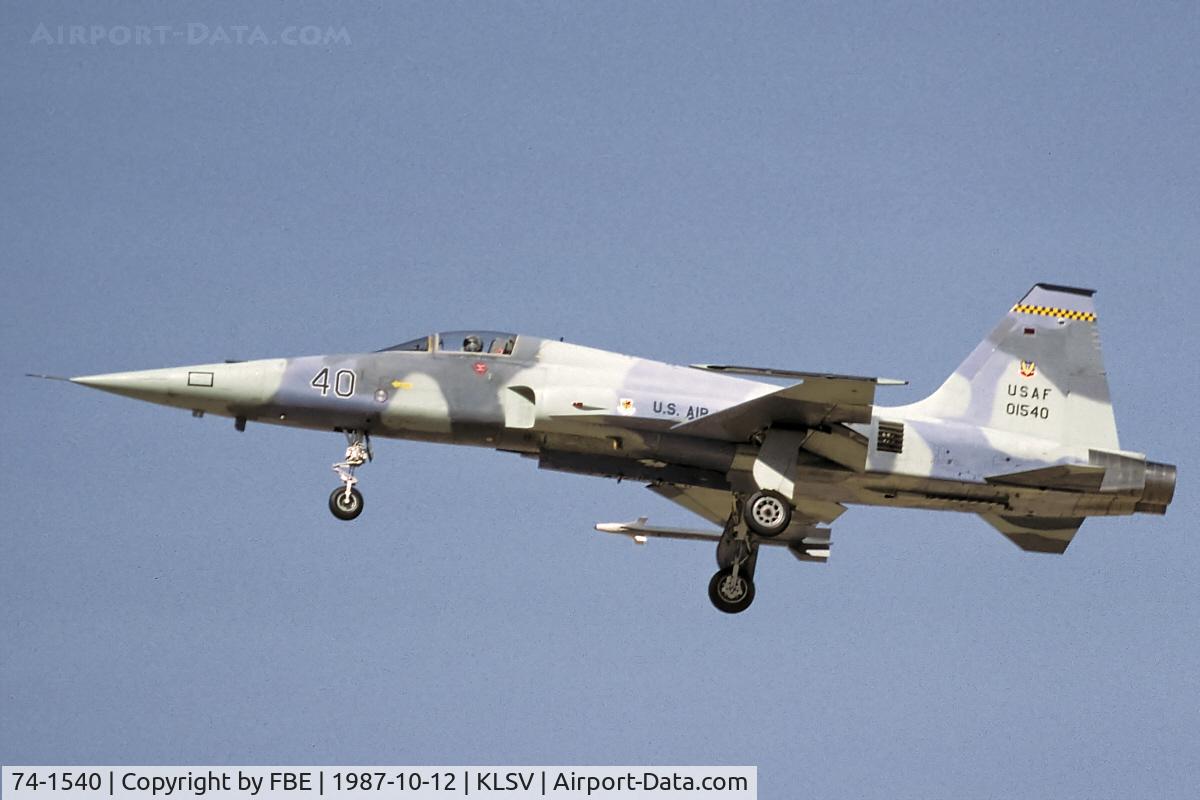 74-1540, 1974 Northrop F-5E Tiger II C/N R.1198, short final at Nellis AFB