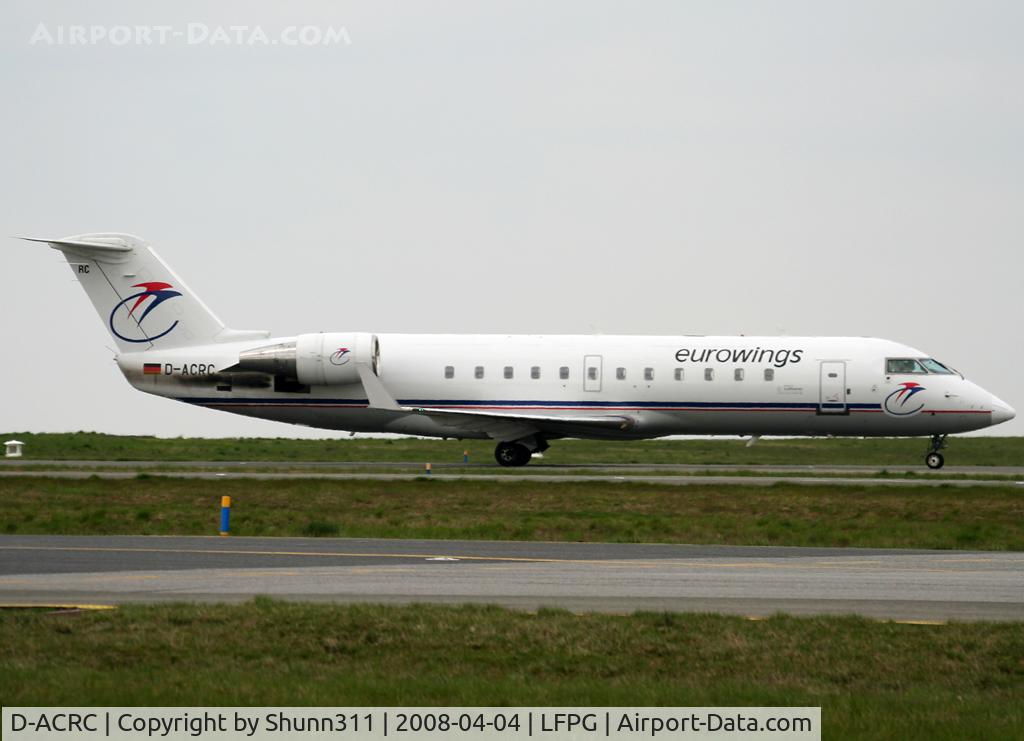 D-ACRC, 2001 Canadair CRJ-200ER (CL-600-2B19) C/N 7573, Taxiing to his gate...