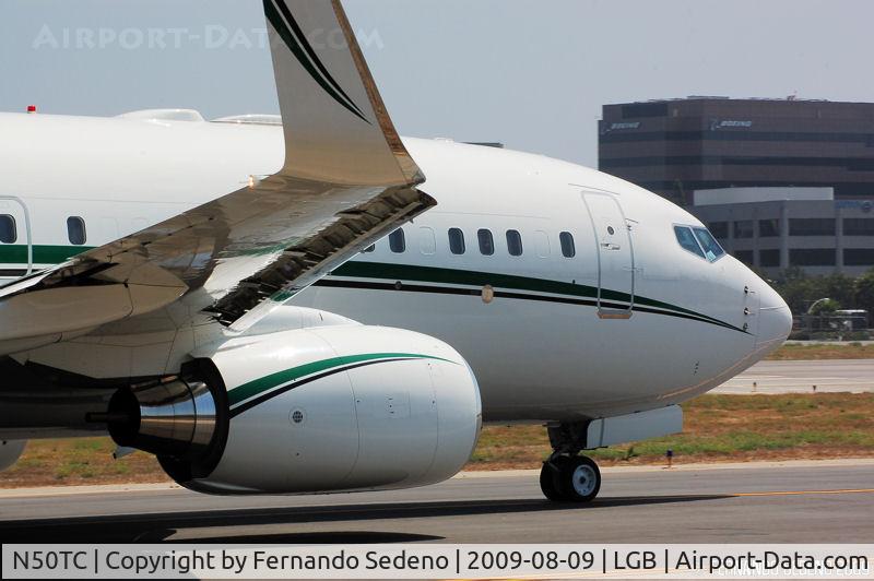 N50TC, 1998 Boeing 737-72T C/N 29024, BBJ Taxiing to rwy 30 at LGB.