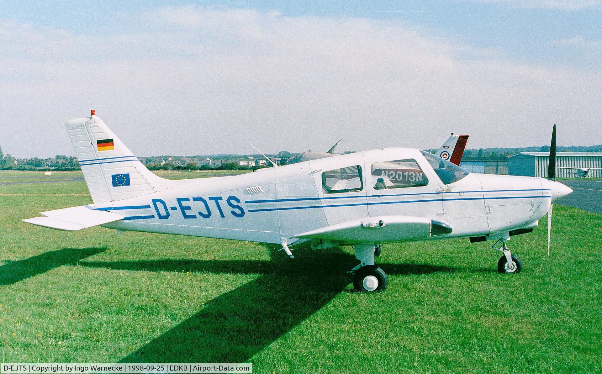 D-EJTS, 1989 Piper PA-28-161 C/N 2841314, Piper PA-28-161 Cadet at Bonn-Hangelar airfield