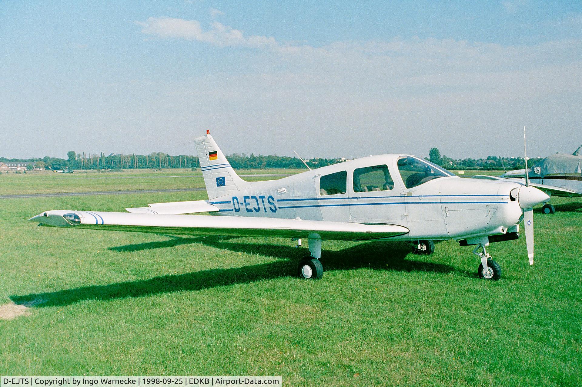 D-EJTS, 1989 Piper PA-28-161 C/N 2841314, Piper PA-28-161 Cadet at Bonn-Hangelar airfield