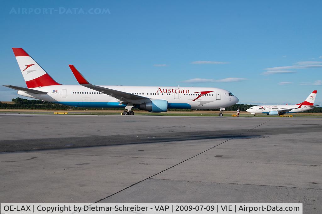 OE-LAX, 1992 Boeing 767-3Z9/ER C/N 27095, Austrian Airlines Boeing 767-300