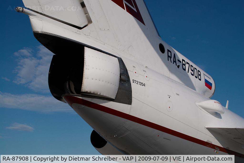 RA-87908, Yakovlev Yak-40 C/N 9721354, Aero Limuzin Yakovlev 40
