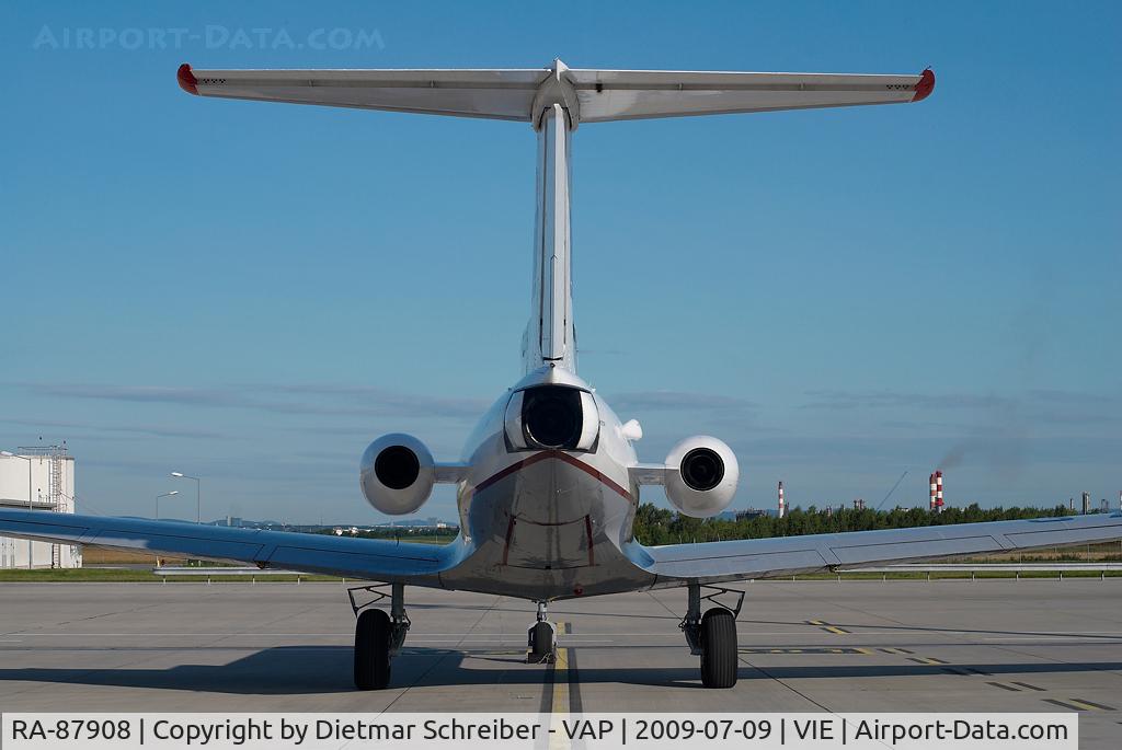 RA-87908, Yakovlev Yak-40 C/N 9721354, Aero Limuzin Yakovlev 40