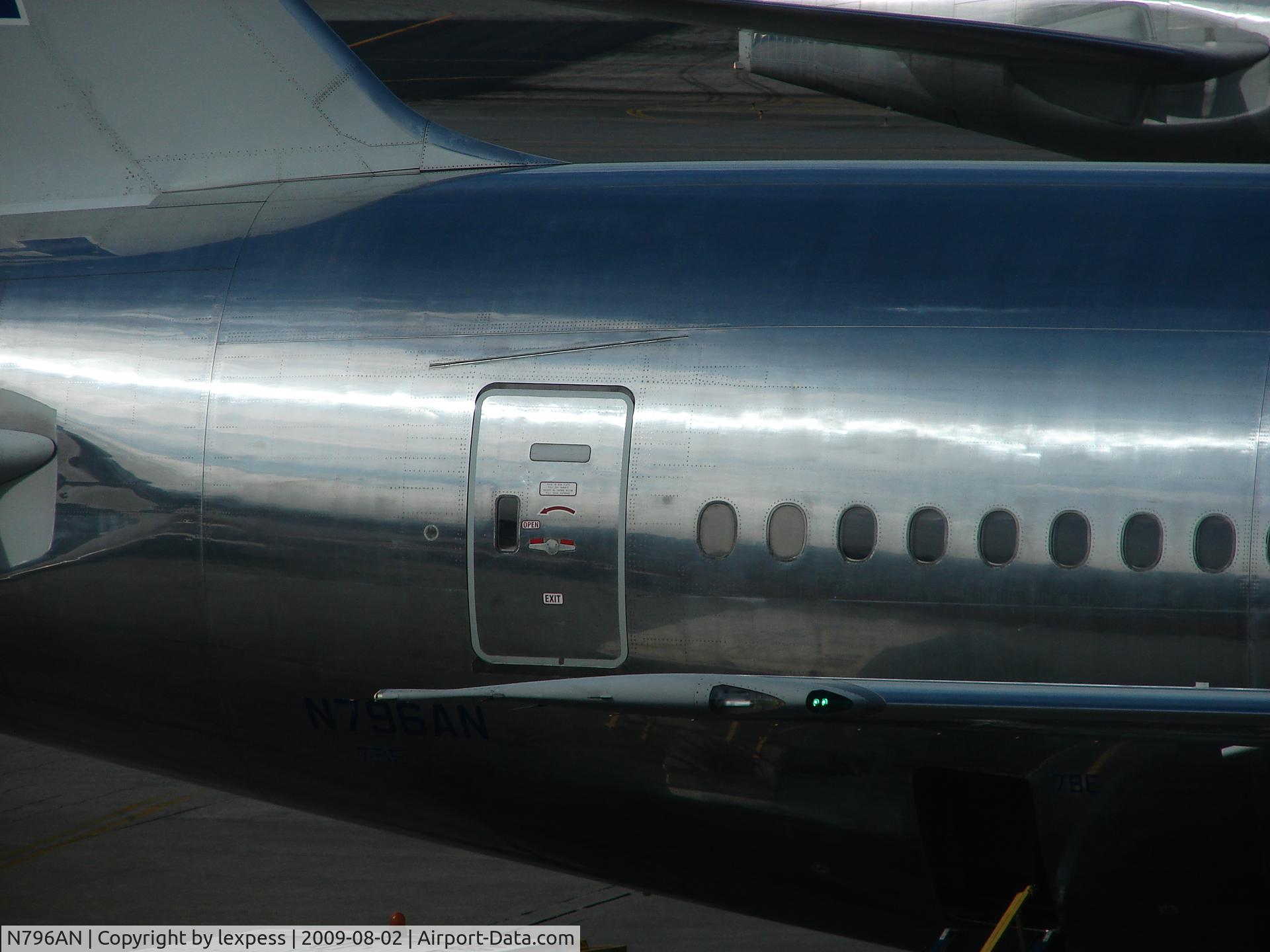 N796AN, 2000 Boeing 777-223 C/N 30796, one world
