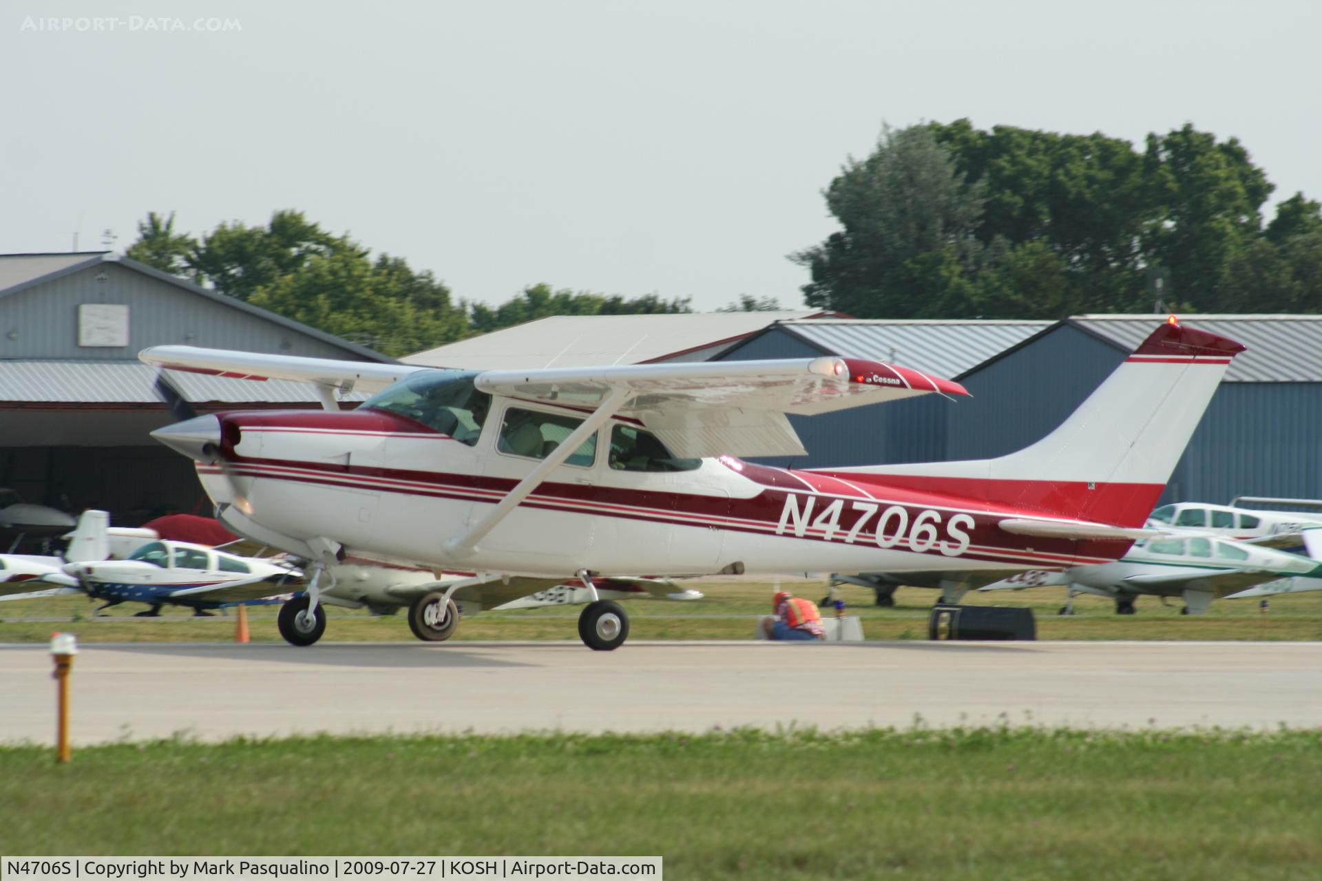 N4706S, 1979 Cessna R182 Skylane RG C/N R18201392, Cessna R182