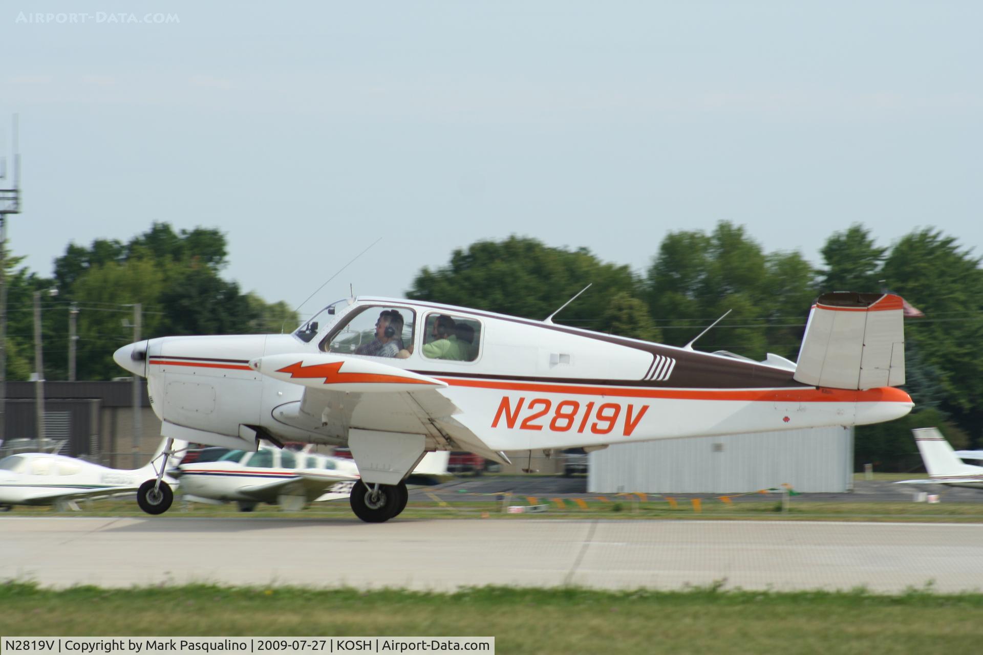 N2819V, 1947 Beech 35 Bonanza C/N D-221, Beech 35