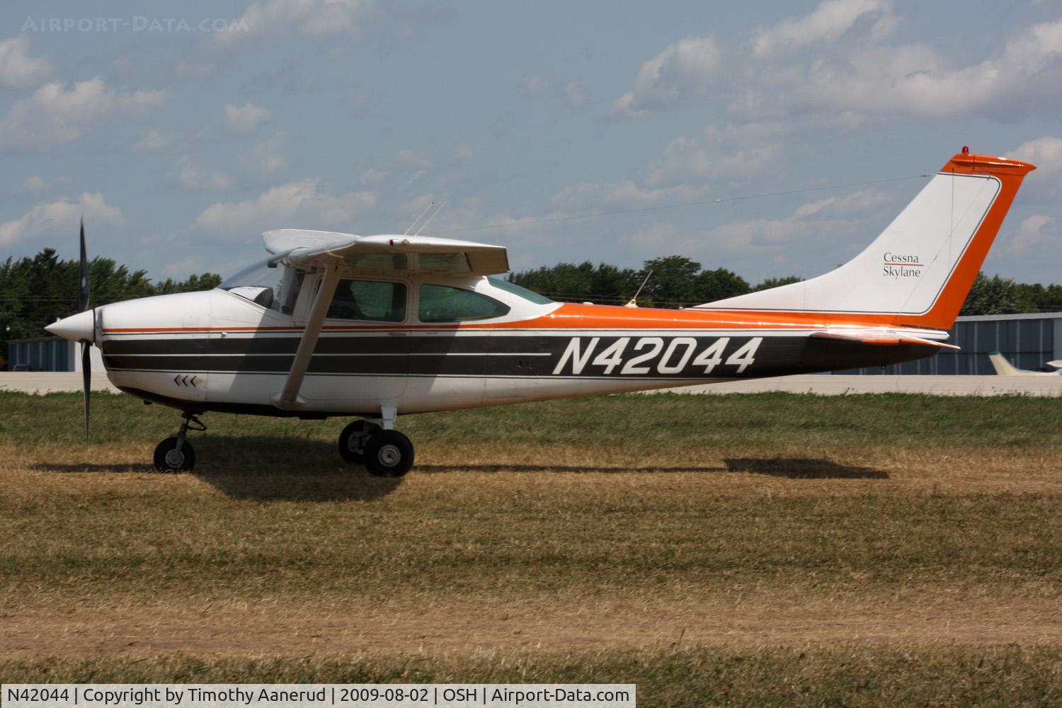 N42044, 1968 Cessna 182L Skylane C/N 18258828, 1968 Cessna 182L, c/n: 18258828