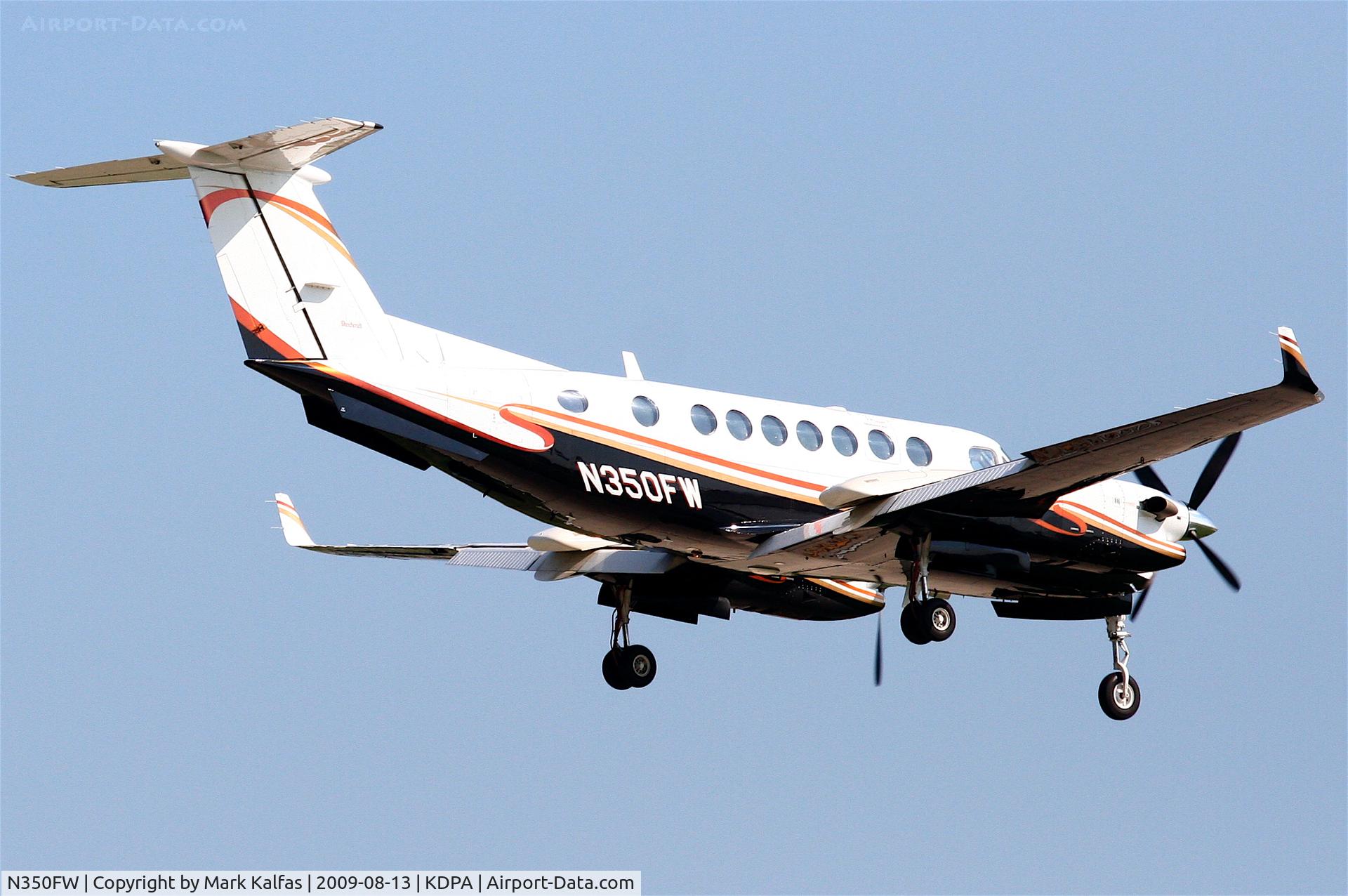 N350FW, 2013 Beech 300 Super King Air 350 C/N FL-421, Beechcraft Super King Air 350, N350FW on final 20R KDPA.
