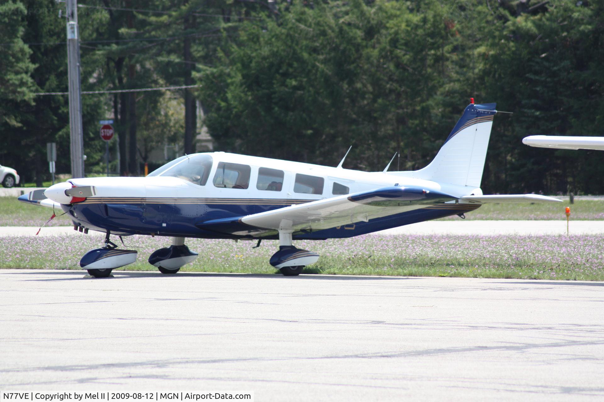 N77VE, Piper PA-32-300 Cherokee Six Cherokee Six C/N 32-7840097, Parked