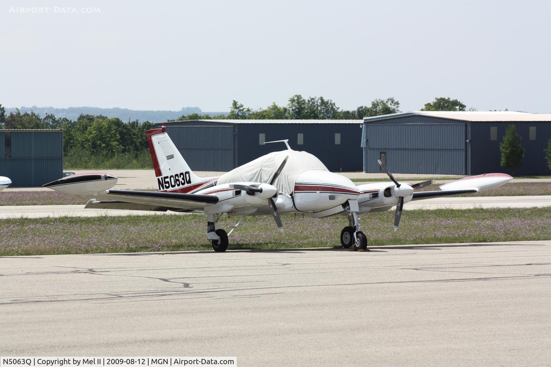 N5063Q, 1968 Cessna 310N C/N 310N-0163, Parked