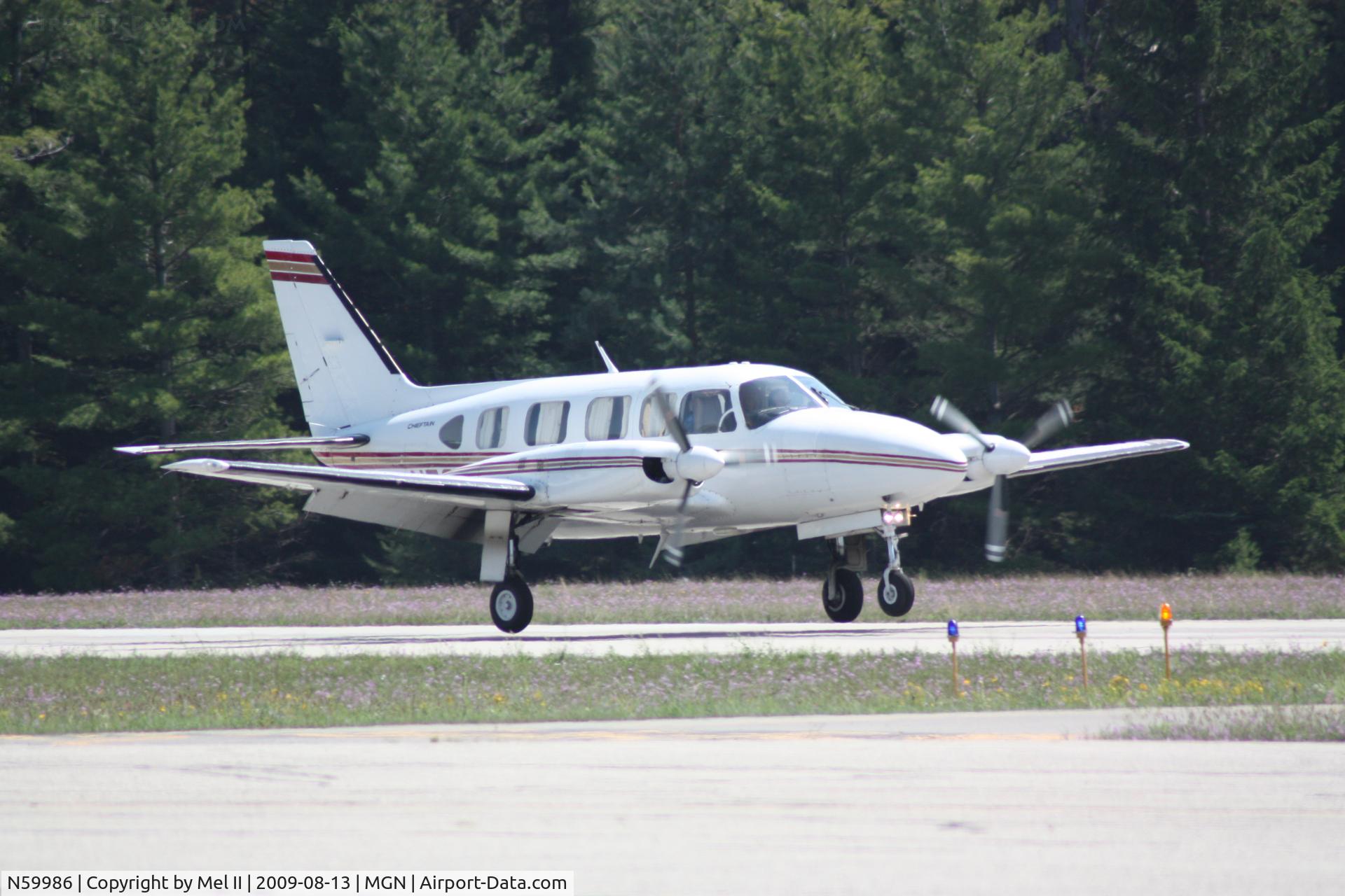 N59986, 1975 Piper PA-31-350 Chieftain C/N 31-7552078, KRID-KMGN - Landing RWY 28
