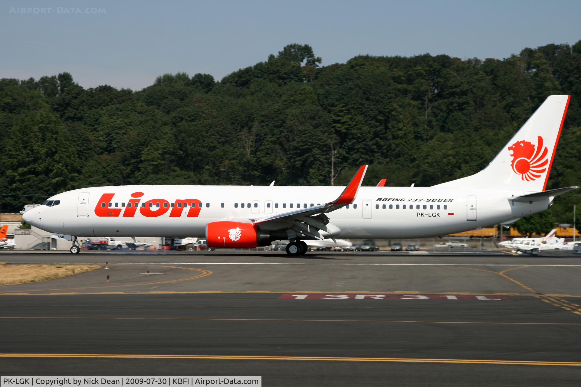 PK-LGK, 2009 Boeing 737-9GP/ER C/N 35728, KBFI