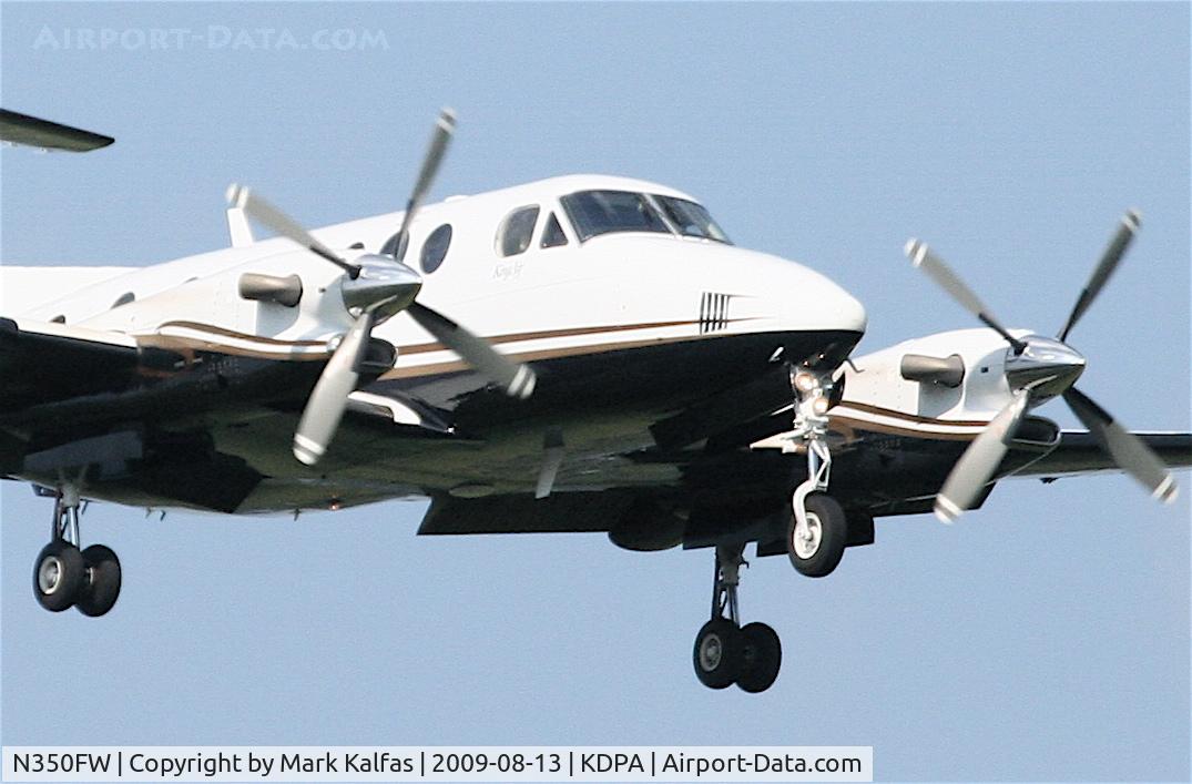 N350FW, 2013 Beech 300 Super King Air 350 C/N FL-421, Beechcraft Super King Air 350, N350FW on final 20R KDPA.