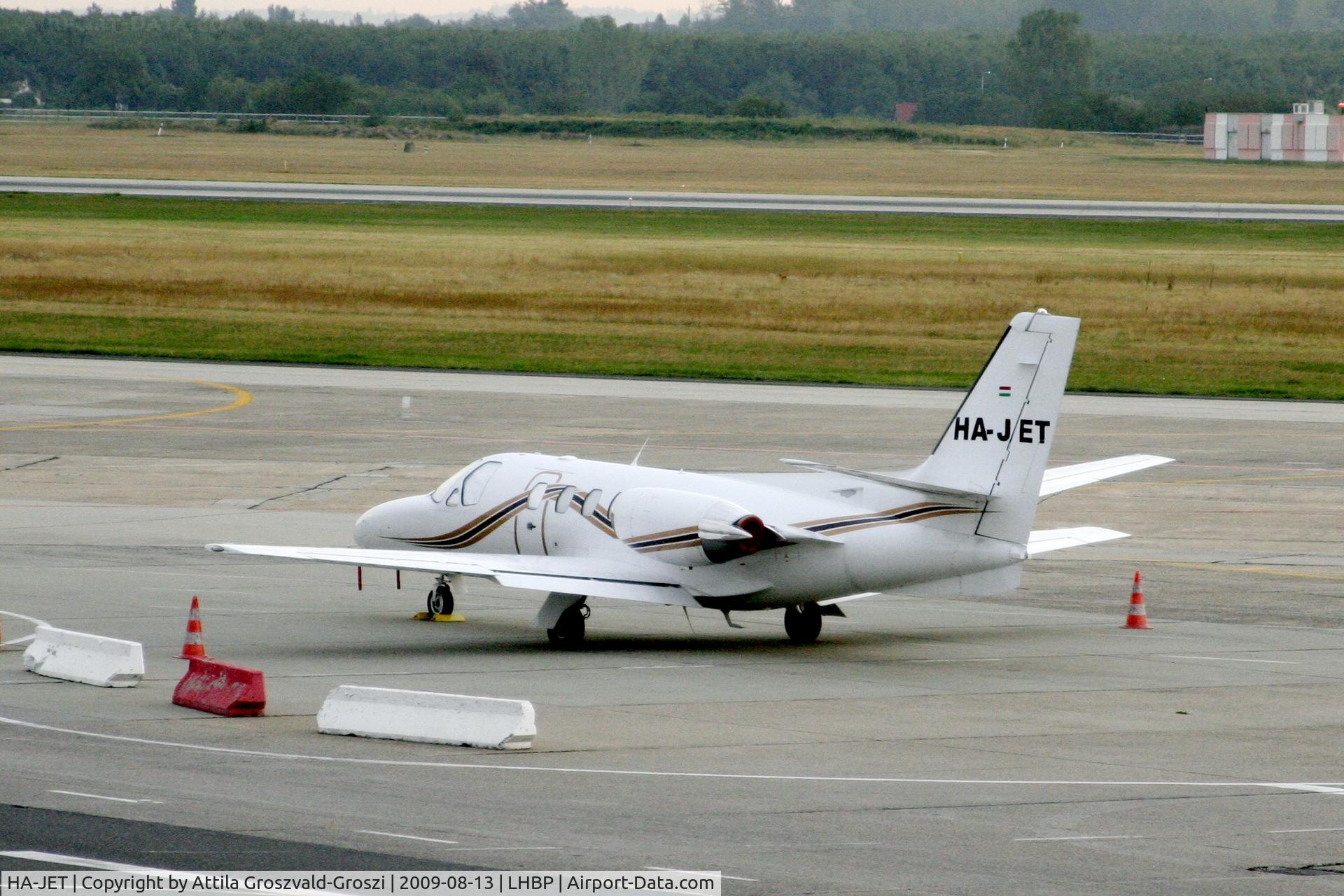 HA-JET, 1975 Cessna 500 C/N 500-0249, Budapest Ferihegy Terminal 1.