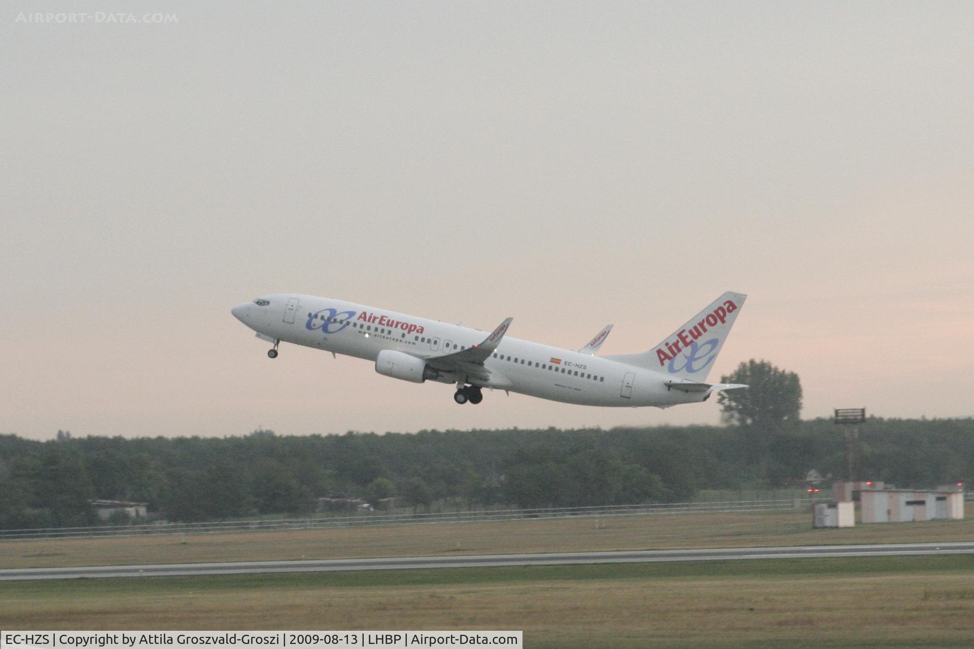 EC-HZS, 2001 Boeing 737-86Q C/N 30276, Budapest Ferihegy Terminal 1.