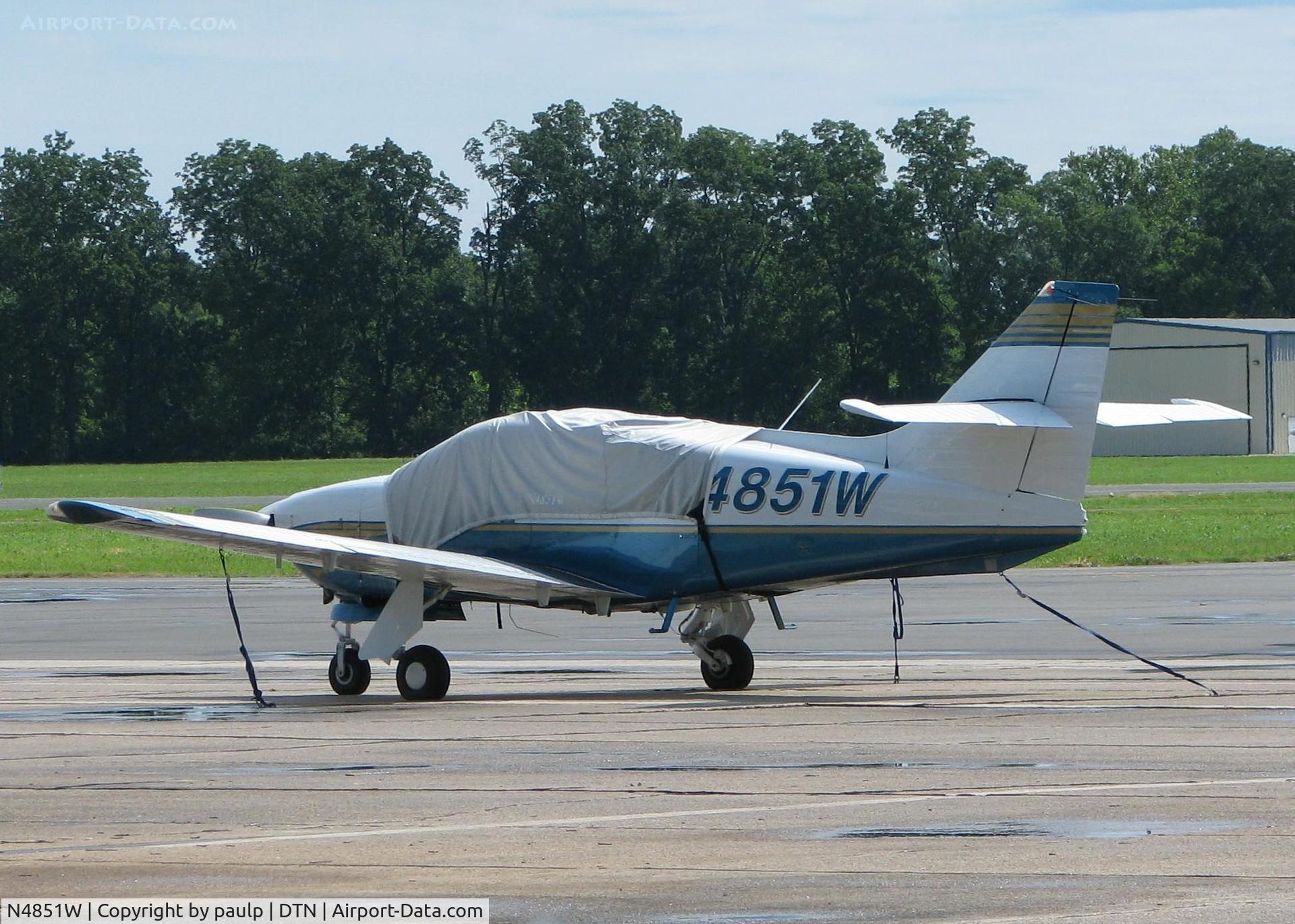 N4851W, 1976 Rockwell International 114 Commander C/N 14181, At Downtown Shreveport.