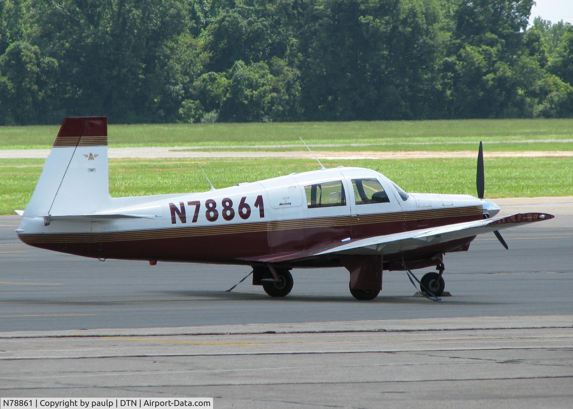 N78861, 1964 Mooney M20D Master C/N 253, At Downtown Shreveport.