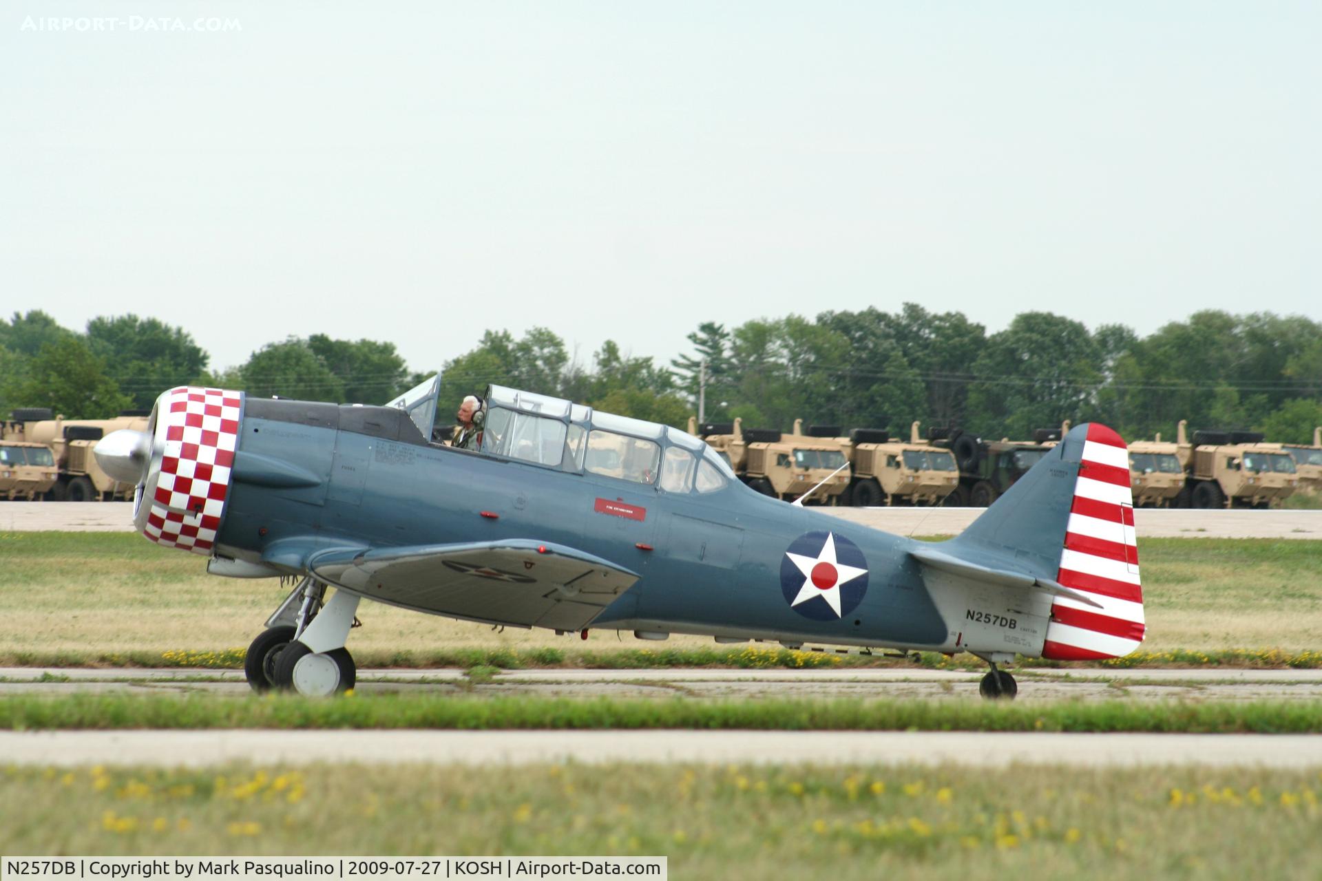 N257DB, 1952 North American T-6G Texan C/N 182-600, North American T-6G