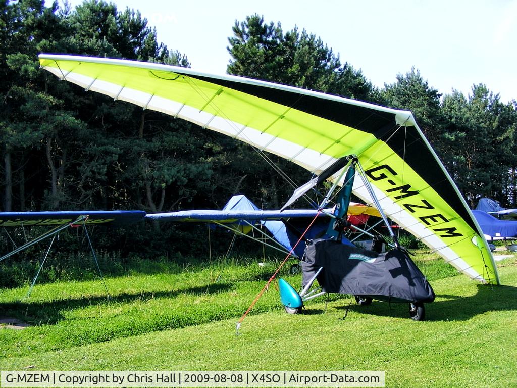 G-MZEM, 1996 Pegasus Quantum 15-912 C/N 7277, Ince Blundell flyin