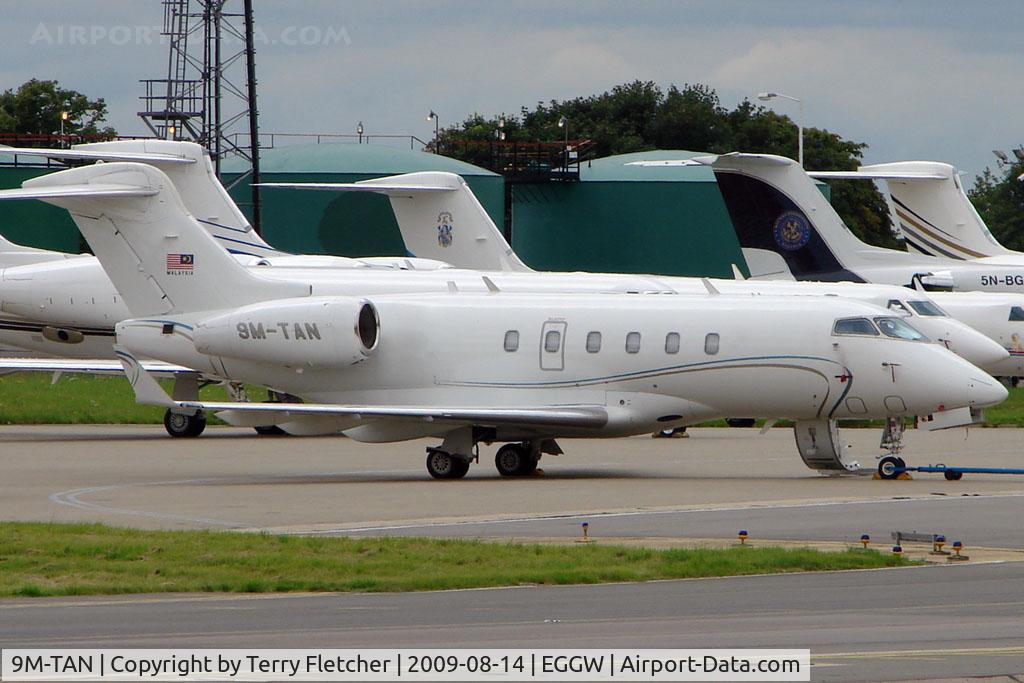 9M-TAN, 2006 Bombardier Challenger 300 (BD-100-1A10) C/N 20135, Malaysian Challenger 300 at Luton