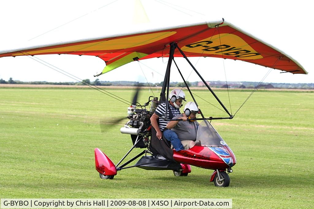 G-BYBO, 1998 Medway Eclipser C/N 155/134, Ince Blundell flyin