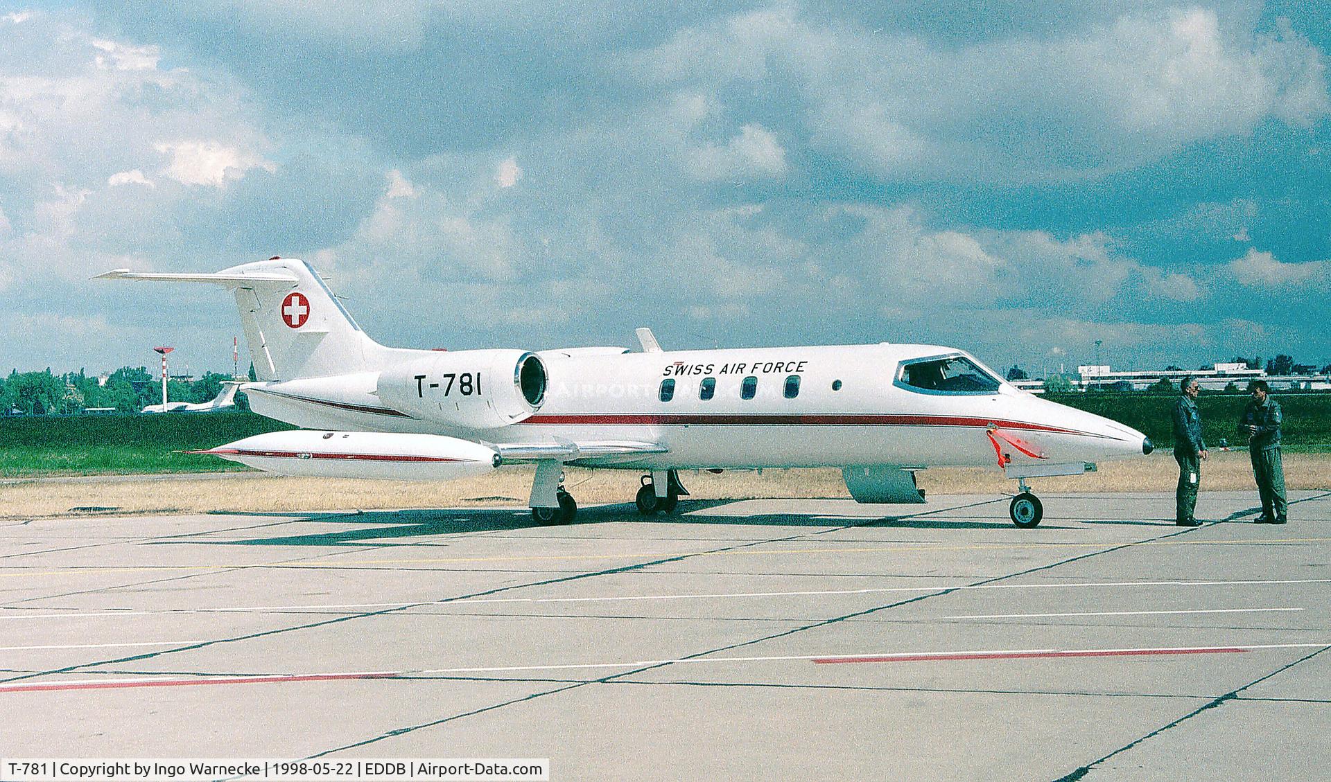 T-781, 1976 Learjet 35A C/N 35A-068, Gates Learjet 35A of the Swiss AF at the ILA 1998, Berlin