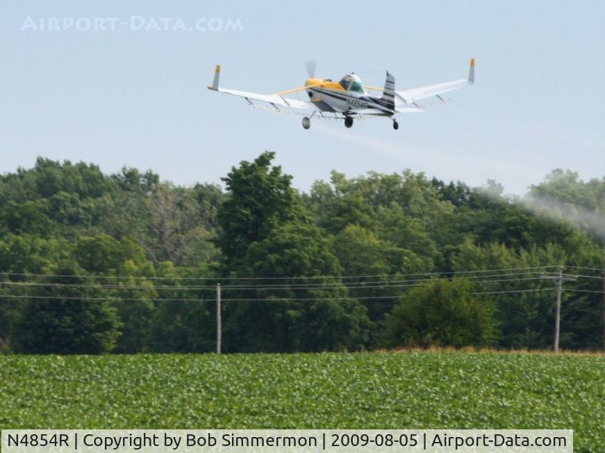 N4854R, 1975 Cessna A188B C/N 18802373T, In action south of La Rue, Ohio
