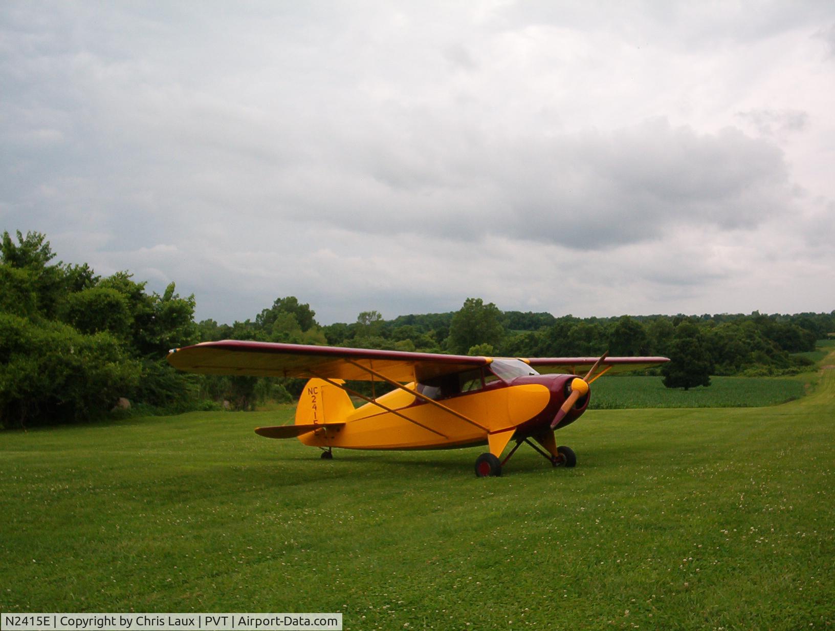 N2415E, 1939 Funk B85C C/N 8, Friends back yard