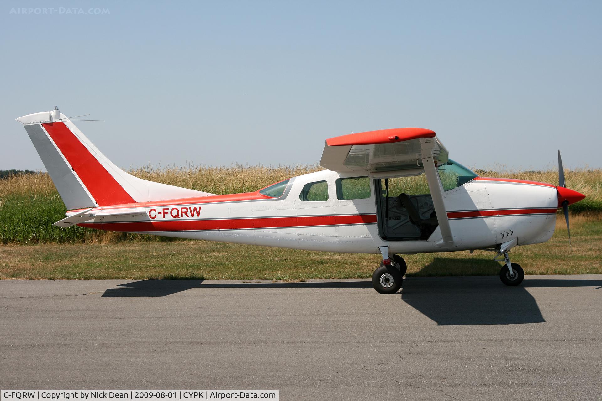 C-FQRW, 1963 Cessna 210-5 (205) C/N 205-0168, CYPK