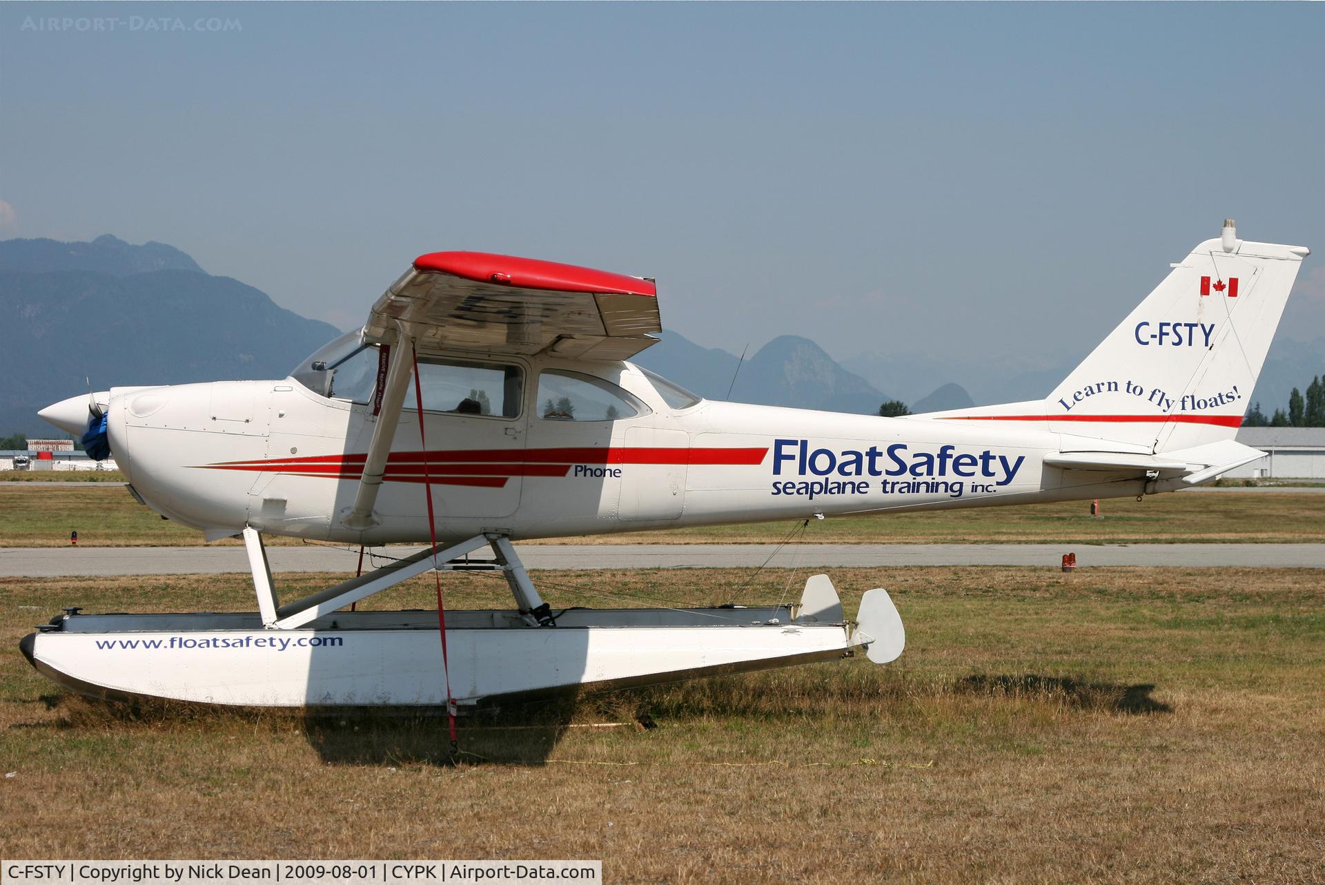 C-FSTY, 1964 Cessna 172E C/N 17251478, CYPK