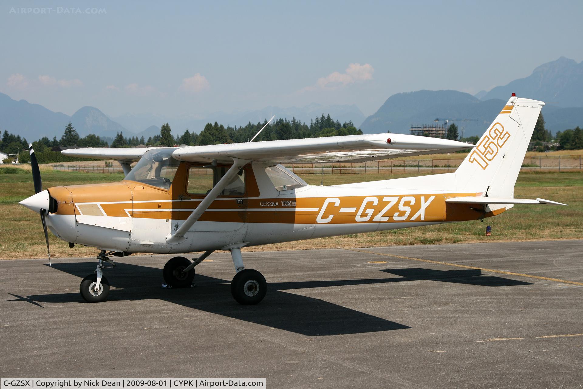 C-GZSX, 1977 Cessna 152 C/N 15280772, CYPK