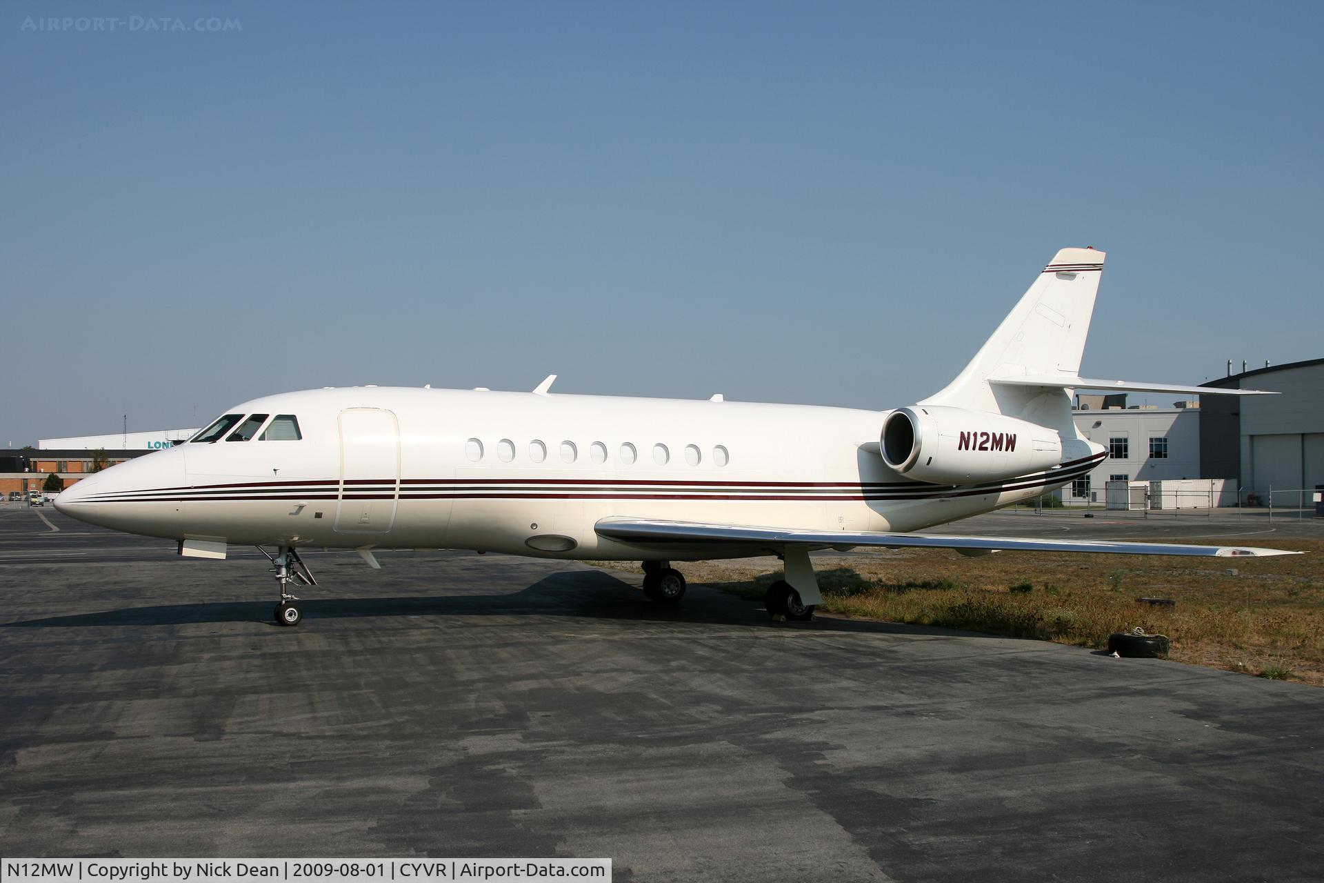 N12MW, 1999 Dassault Falcon 2000 C/N 97, CYVR